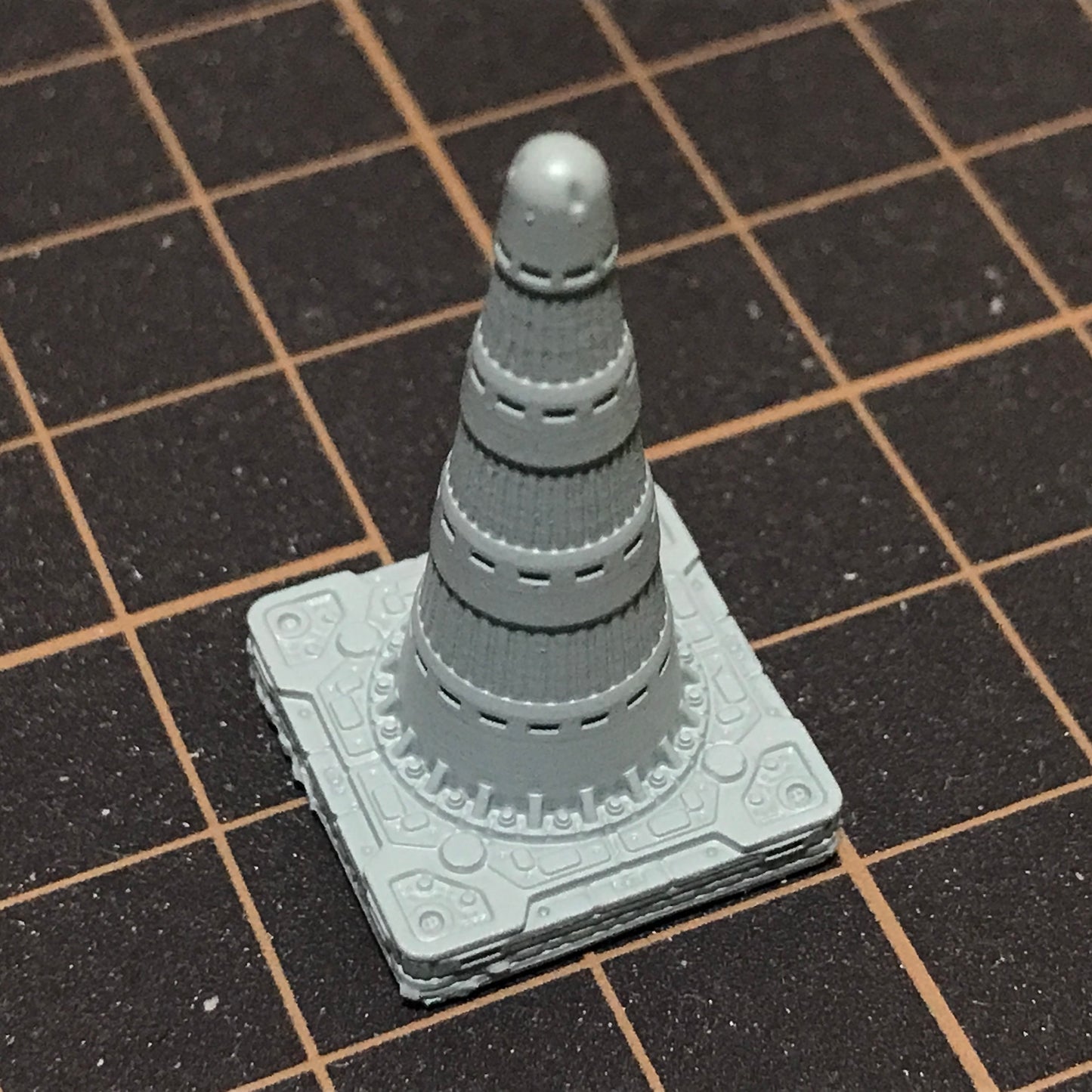 ハイディティール パイロン