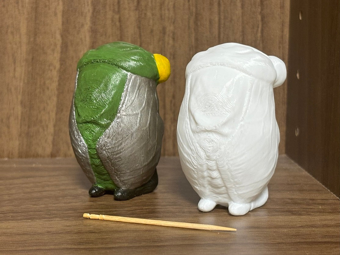 小太りお座りゼミ【学名:セミ(オリジナル)】