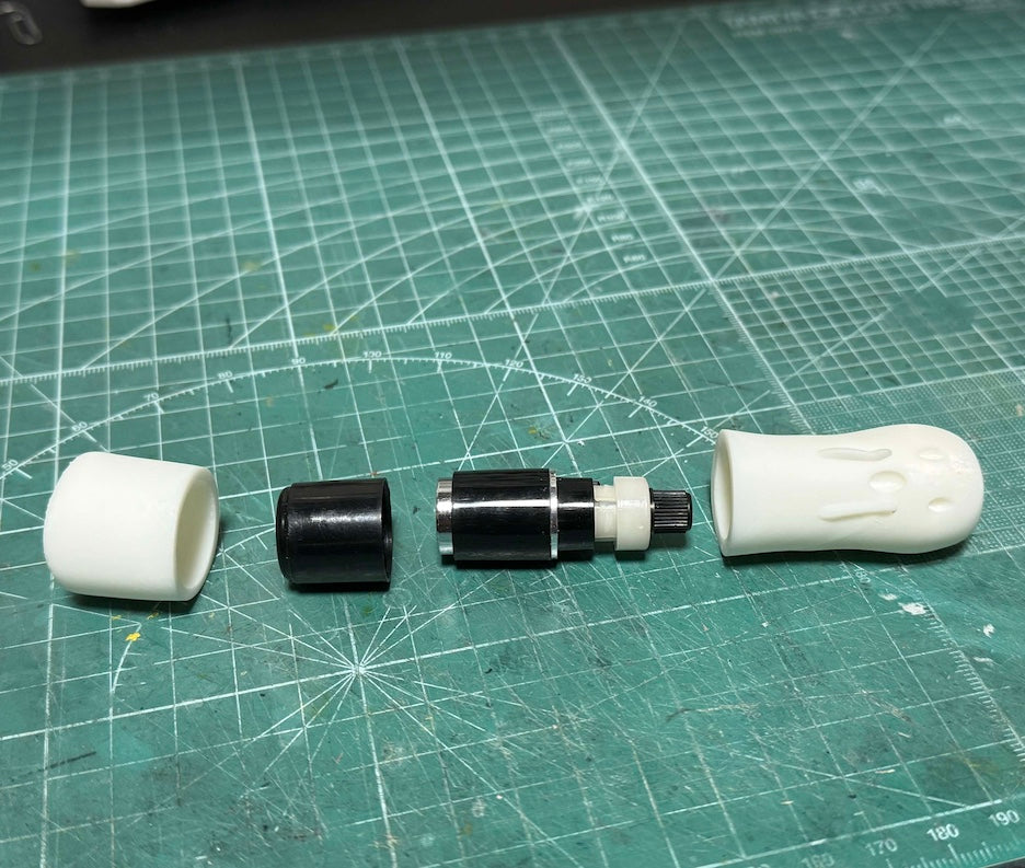 ハニワの叫び シャチハタケース