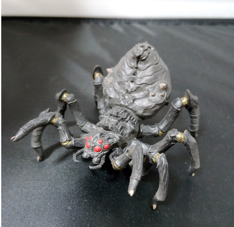 クモ型モンスター_001