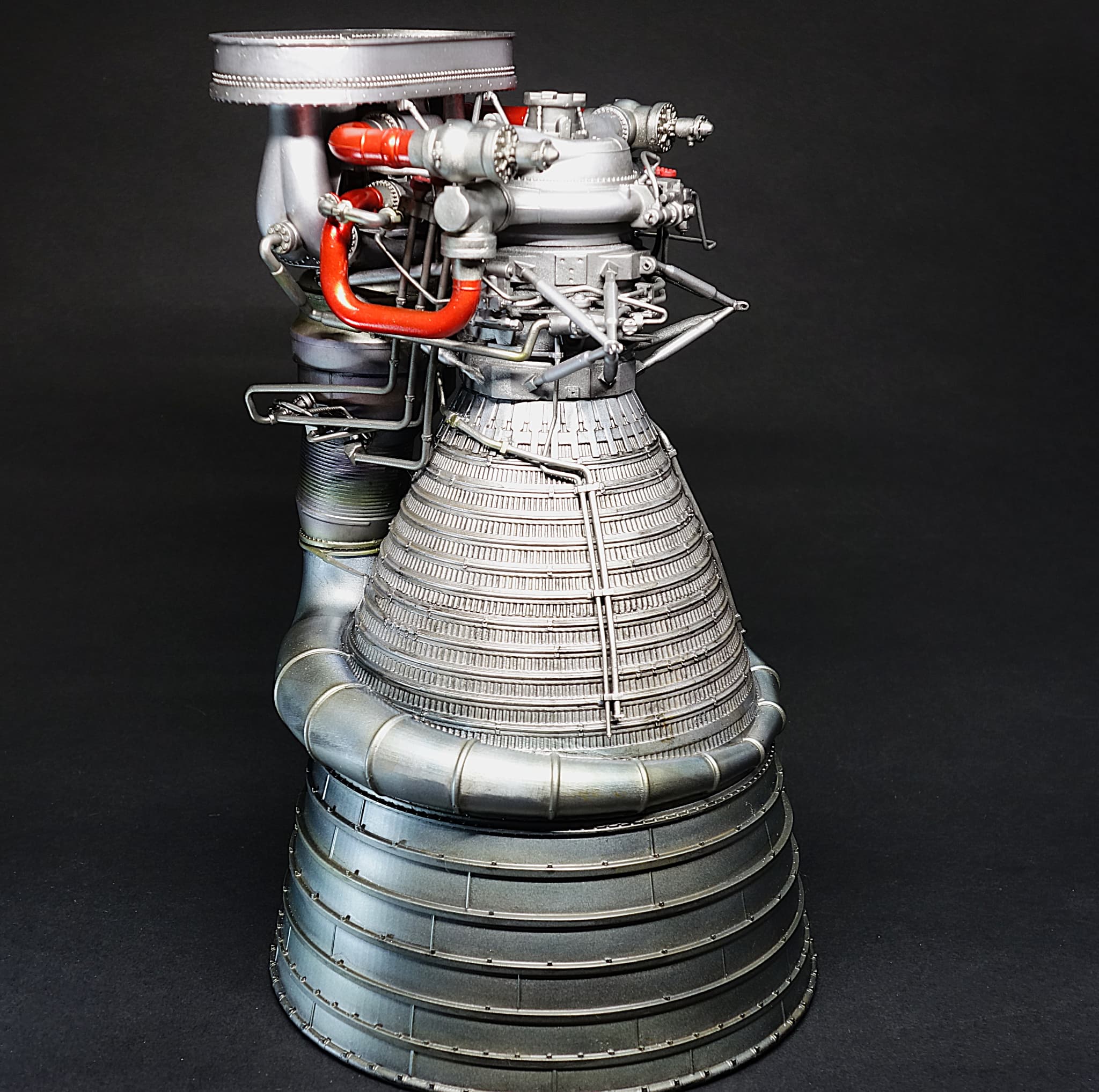 アポロ サターン V F-1 ロケットエンジン – 3D DATA JAPAN